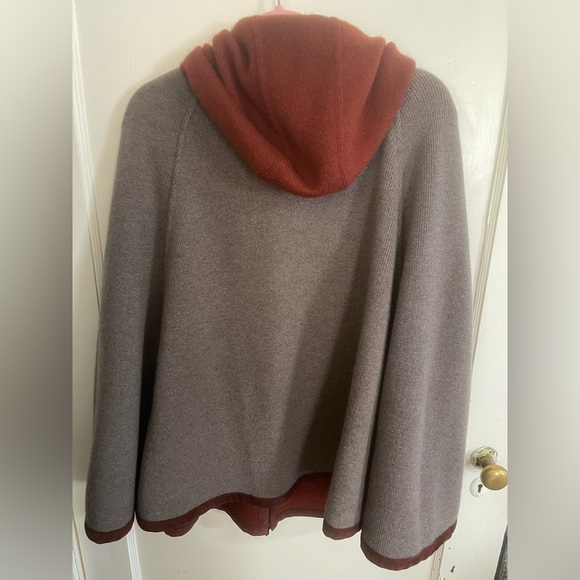 Loro Piana Reversible Red/gray cashmere hooded cardigan sweater size medium - Picture 4 of 5